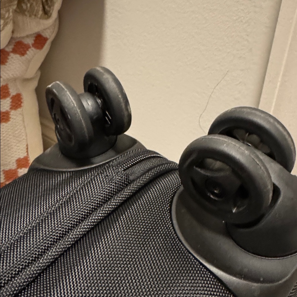 Samsonite Black Rolling Travel‎ Bag - Picture 12 of 13